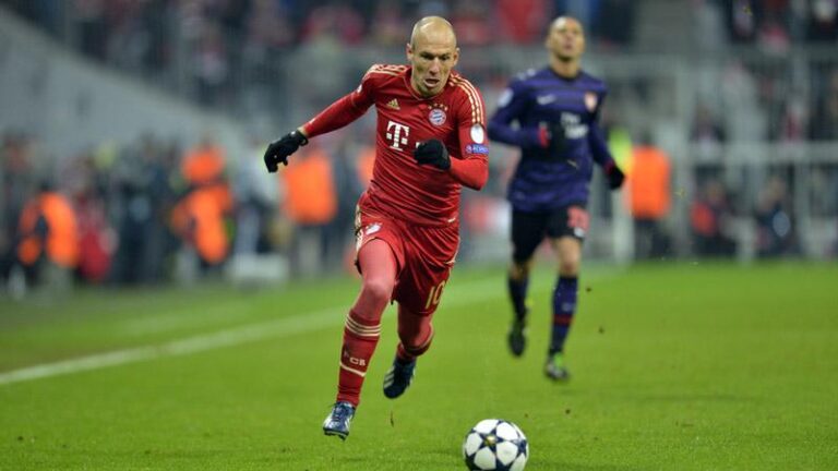 Robben chạy nhanh như một vận động viên điền kinh với tốc độ 37 km/h